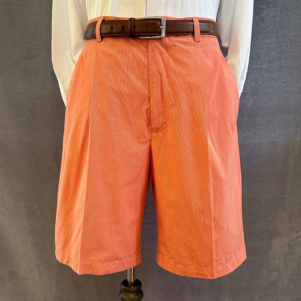 Henry Jacobson salmon cotton ‘needle cord’ shorts, pleated. 34” waist.